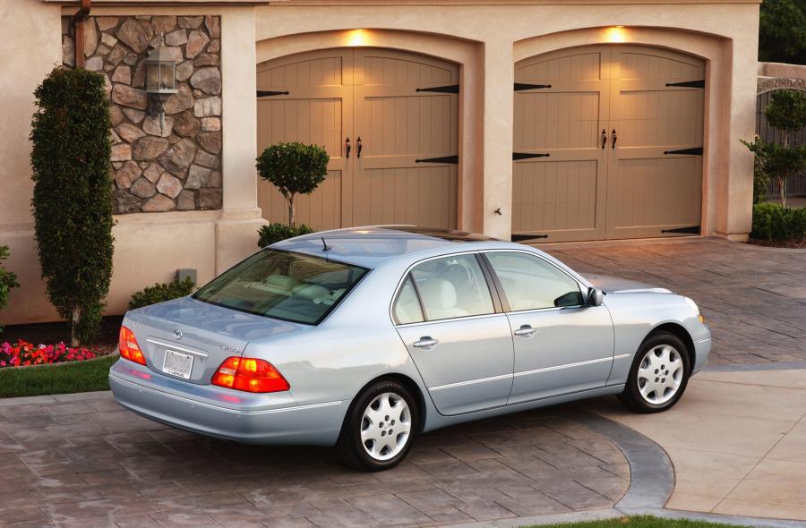  Lexus LS430 2001 года  (фото 30 из 56)
